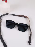 عینک آفتابی زنانه و مردانه Sleek Geometry پرادا مدل Prada | SGA-2806