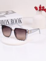 عینک آفتابی زنانه Ivy شنل مدل Chanel | SG-8846 - تصویر 5